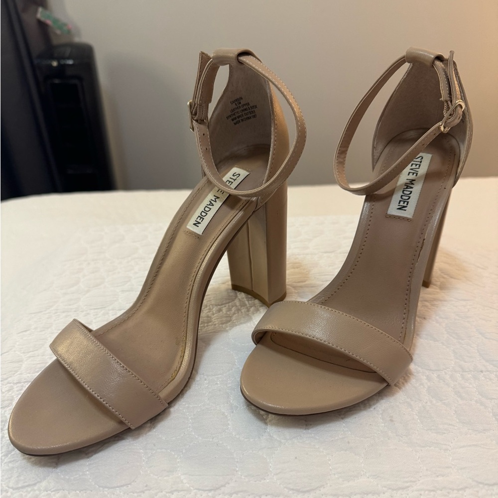Steve Madden Nude Heels